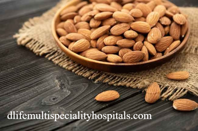 Manfaat Kesehatan Makan Kacang Almond